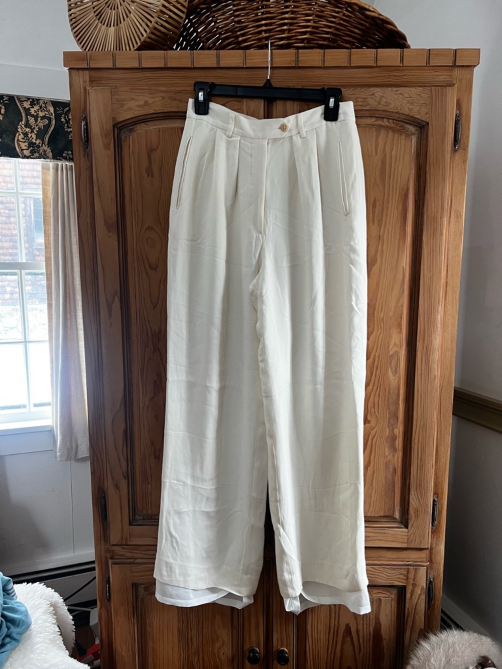 Giorgio Armani Cream High-Waist silk Pleated Trousers